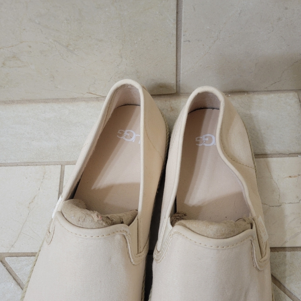 UGG NWOT Bren Slip on Sneakers size 10. - Picture 6 of 9